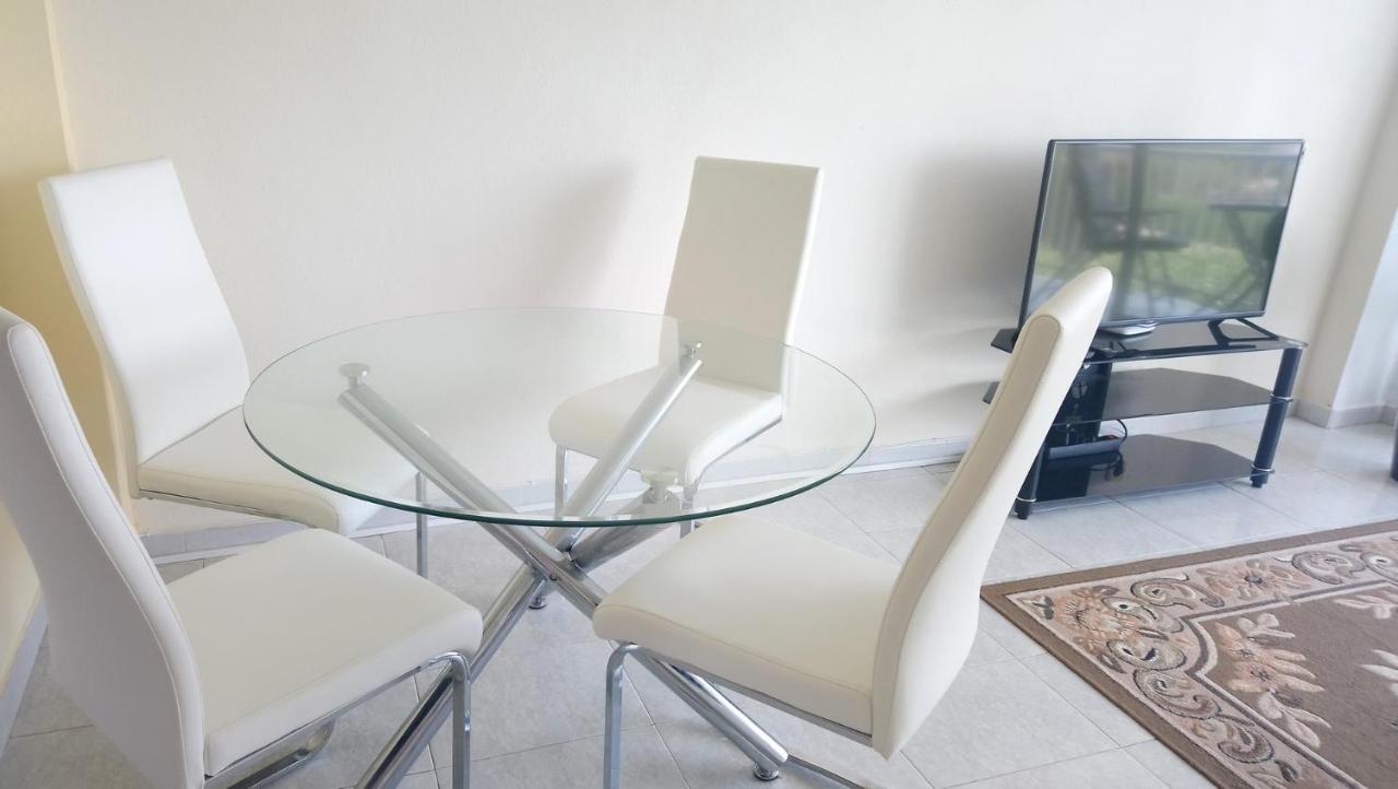 Marinas Playa 90 M Apartment *